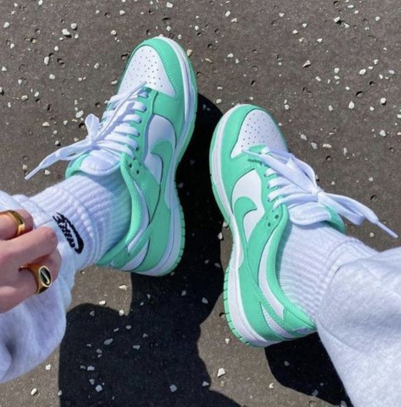 Nike Dunk Low Green Glow