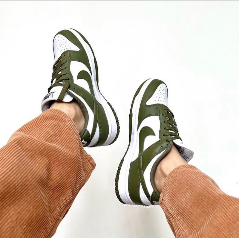Nike Dunk Low Medium Oliivi