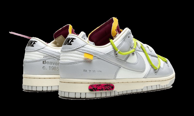 Nike Dunk Low On-valkoinen Erä 8