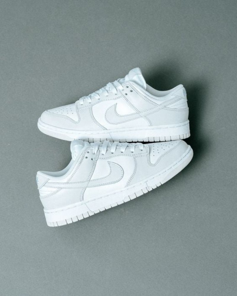 Nike Dunk Low Photon Dust