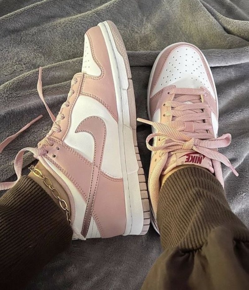 Nike Dunk Low Pink Velvet