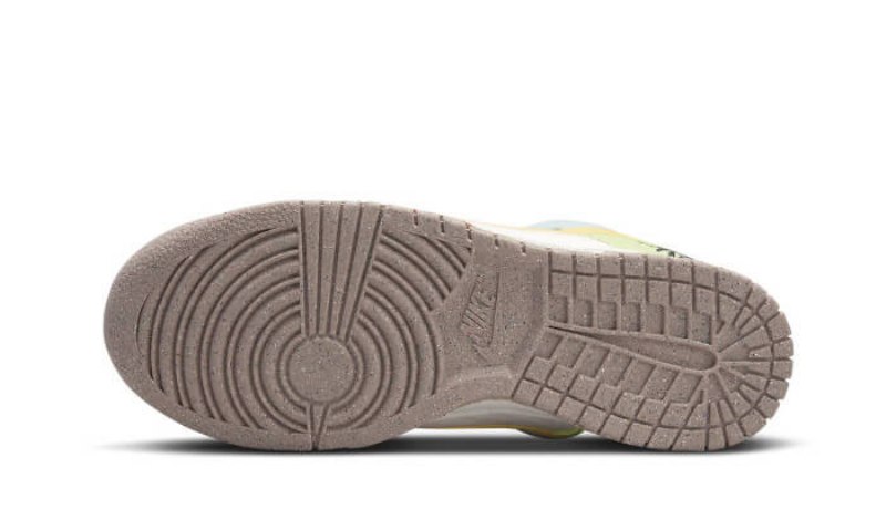 Nike Dunk Low Se Sun Club