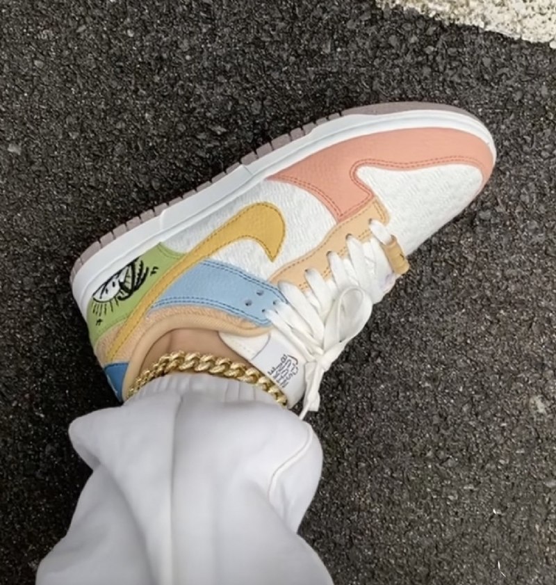 Nike Dunk Low Se Sun Club