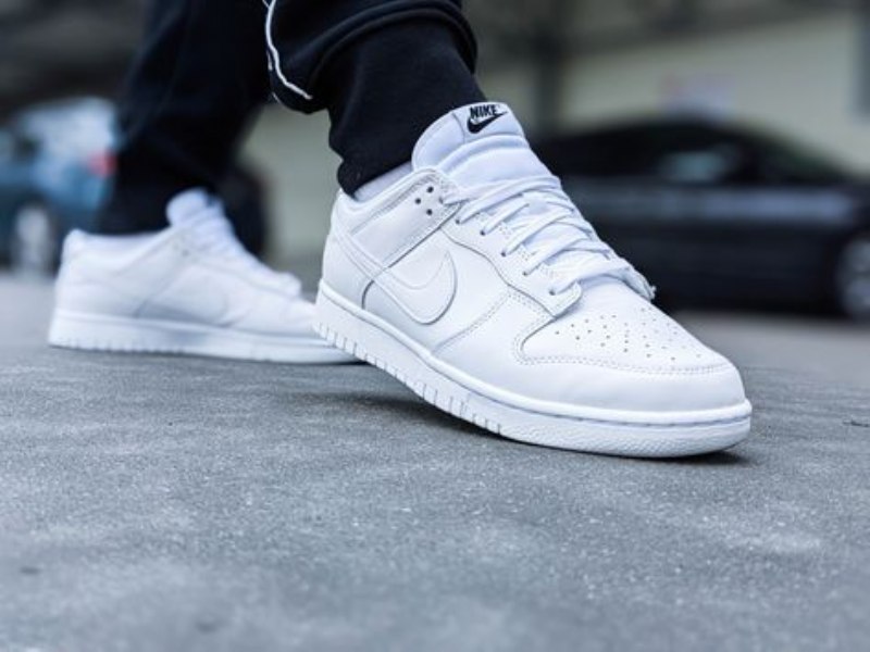 Nike Dunk Low Triple White (2021)