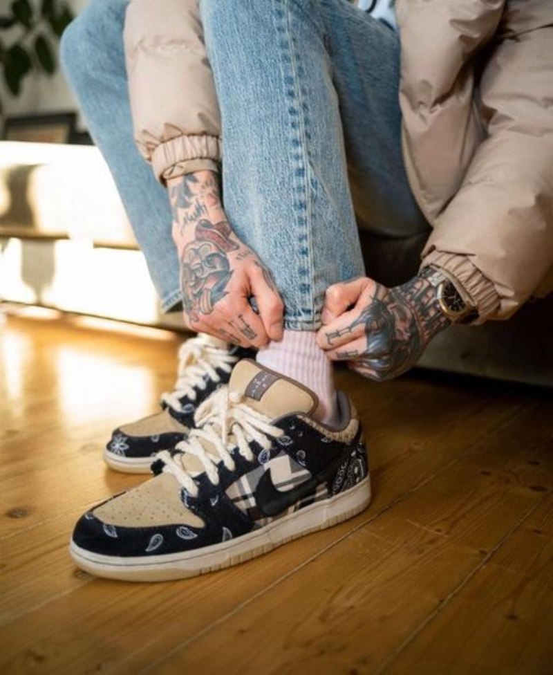 Nike Dunk Sb Low Travis Scott