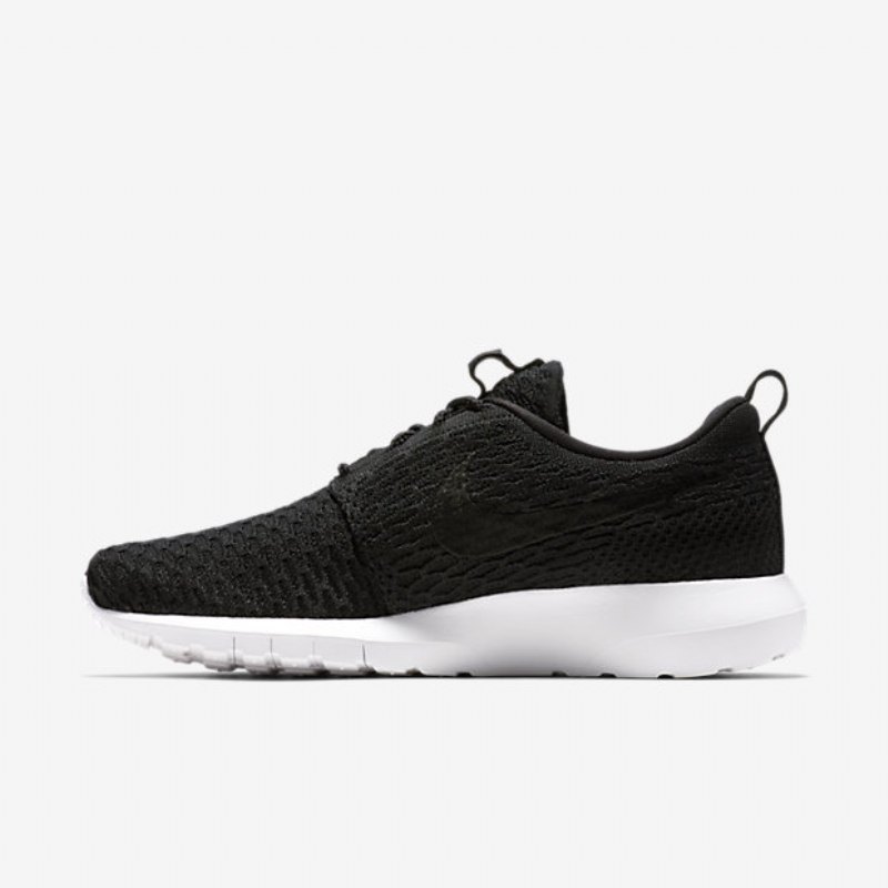 Nike Roshe Flyknit Miesten Mustavalkoinen