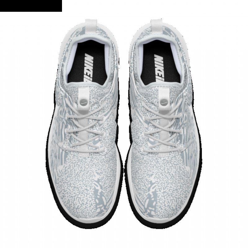 Nike Roshe Kaksi Kenkiä