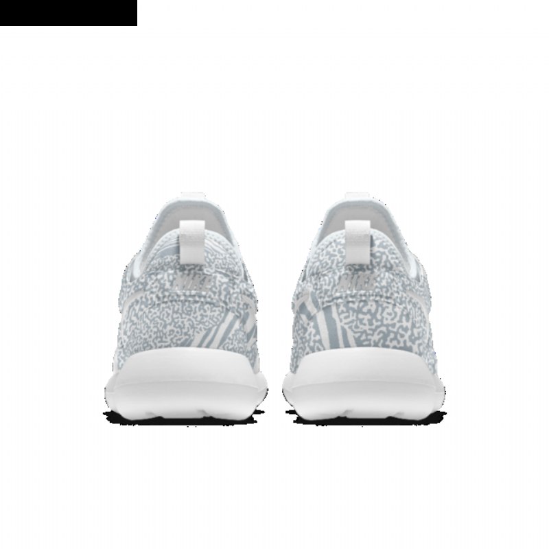 Nike Roshe Kaksi Kenkiä