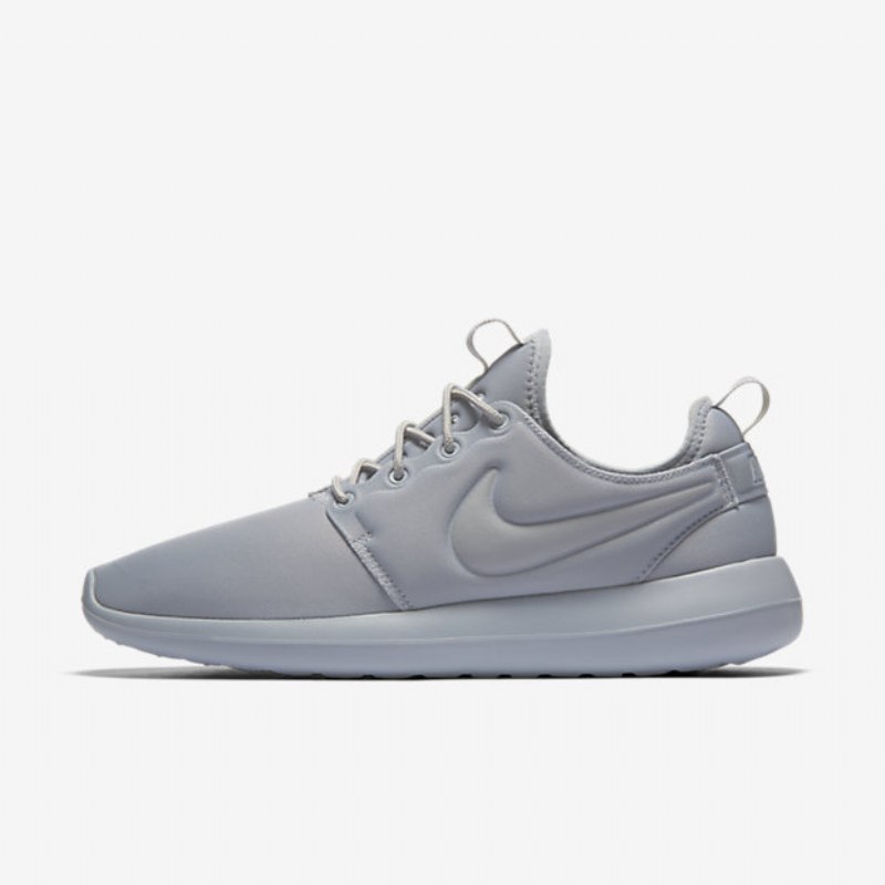 Nike Roshe Kaksi Kenkiä