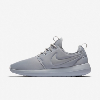 Nike Roshe Kaksi Kenkiä
