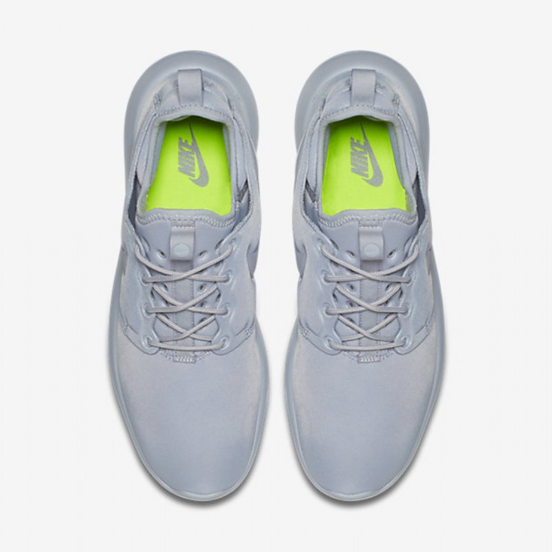Nike Roshe Kaksi Kenkiä
