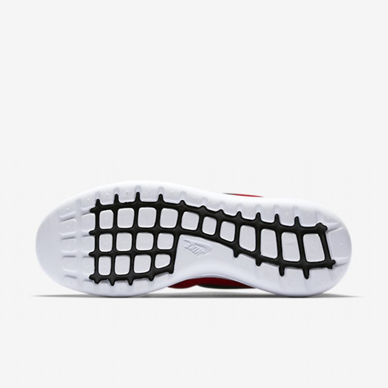Nike Roshe Kaksi Kenkiä