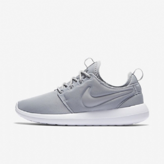 Nike Roshe Kaksi Kenkiä
