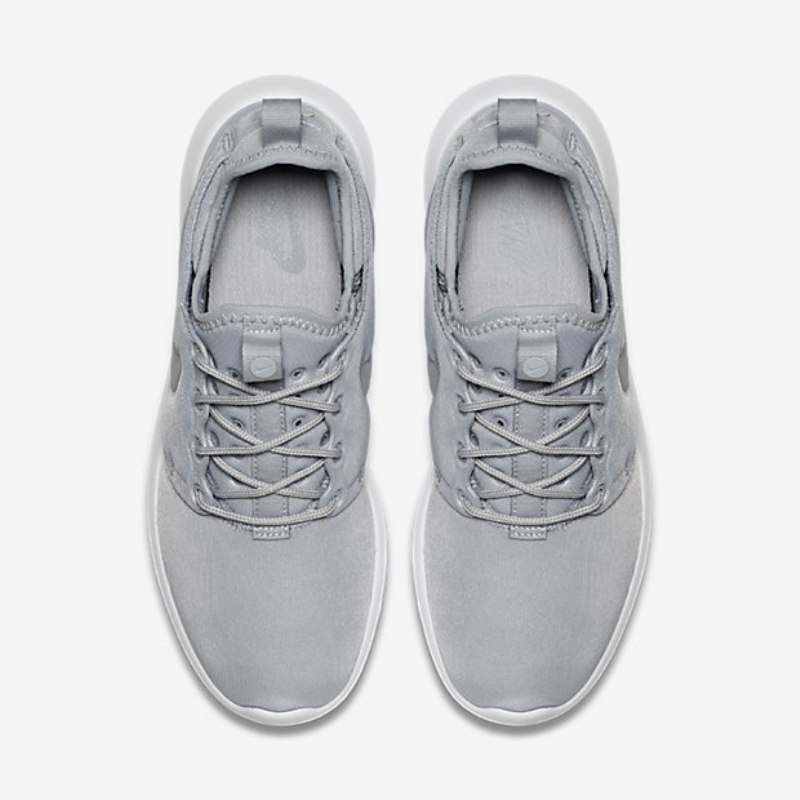 Nike Roshe Kaksi Kenkiä