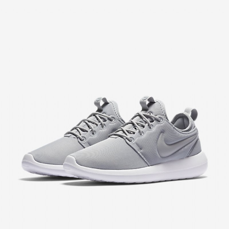 Nike Roshe Kaksi Kenkiä