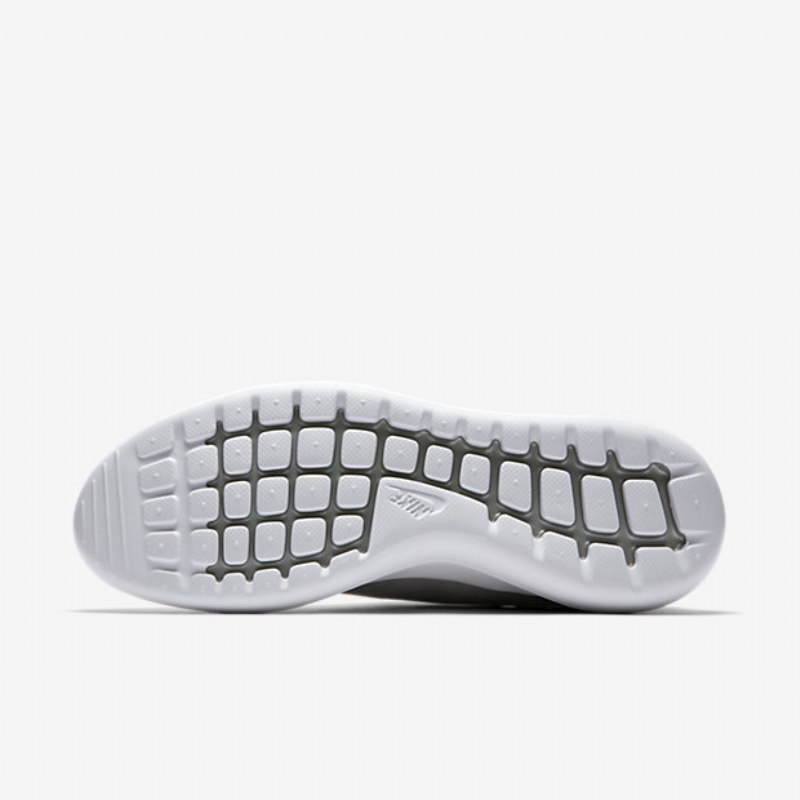 Nike Roshe Kaksi Kenkiä