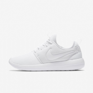 Nike Roshe Kaksi Kenkiä