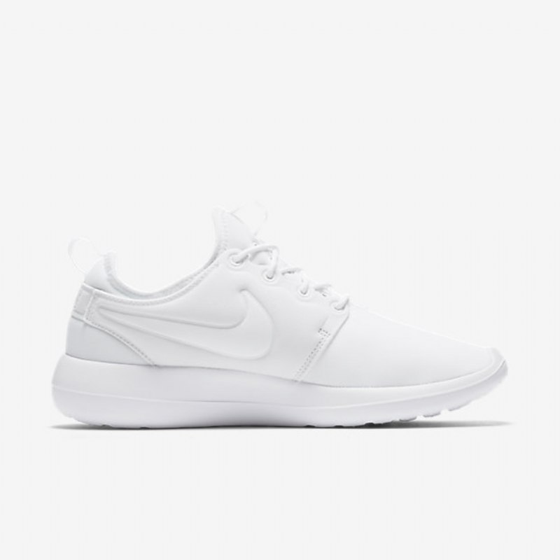 Nike Roshe Kaksi Kenkiä