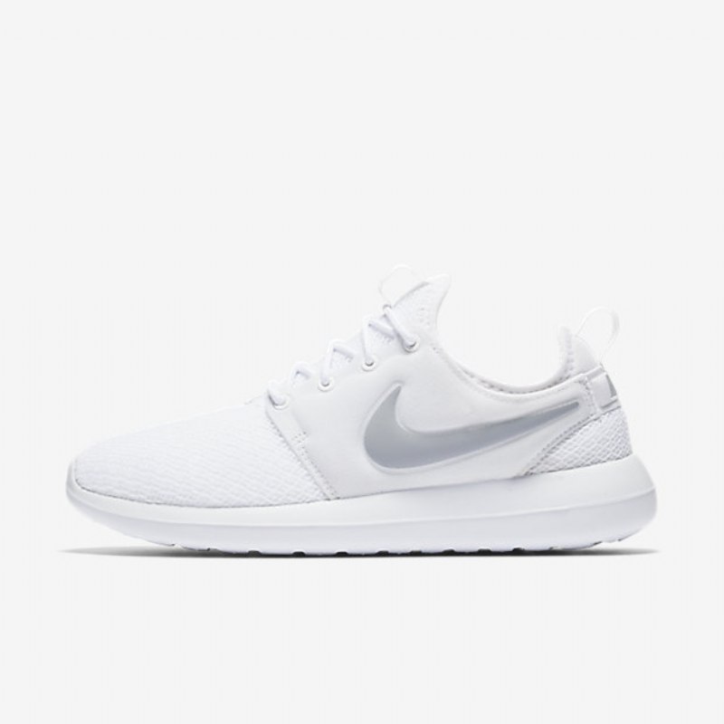 Nike Roshe Kaksi Kenkiä