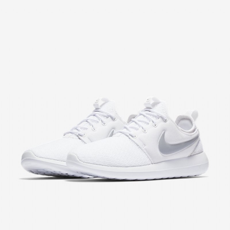 Nike Roshe Kaksi Kenkiä
