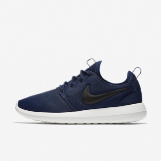 Nike Roshe Kaksi Kenkiä