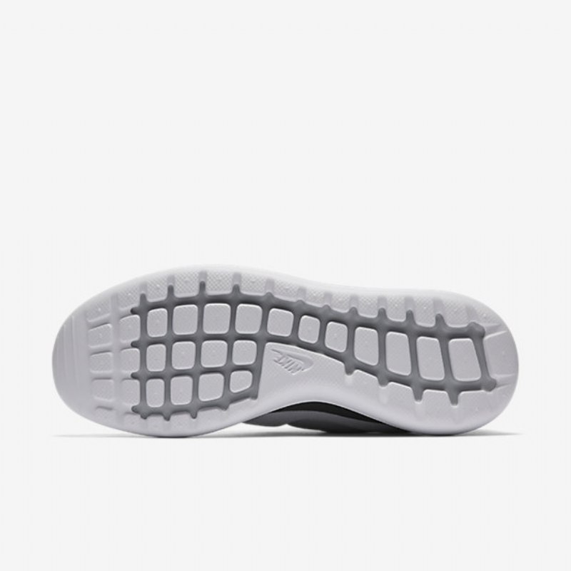 Nike Roshe Kaksi Kenkiä