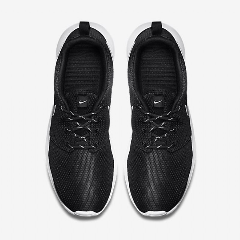 Nike Roshe One -kengät Mustavalkoinen Metallinen Platina
