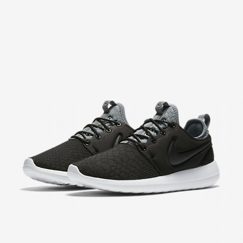 Nike Roshe Se Two Naisten Musta Kylmä Valkoinen Harmaa