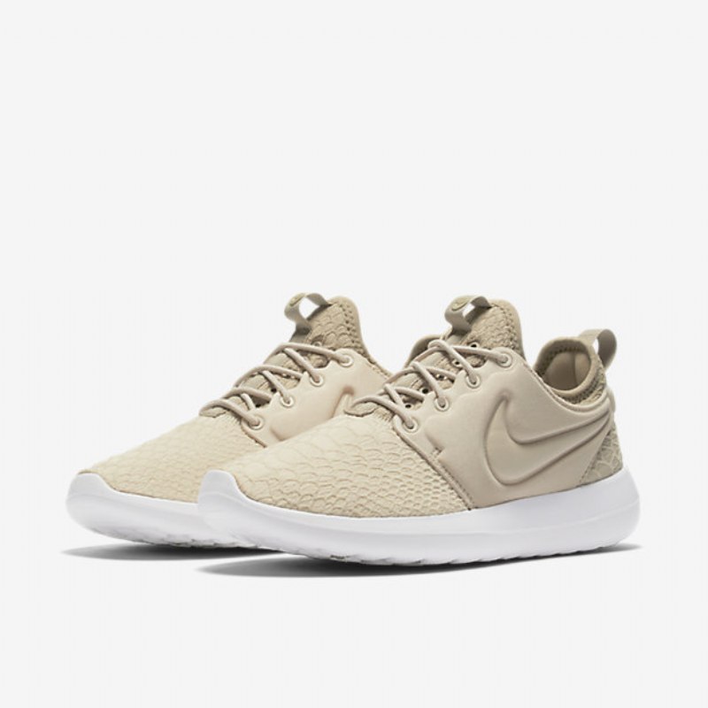 Nike Roshe Se Two Naisten Oatmeal Khaki White