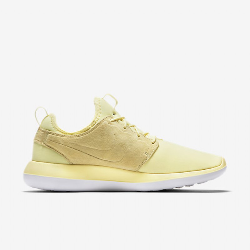 Nike Roshe Two Breathe Shoes Chiffon Lemon White Black