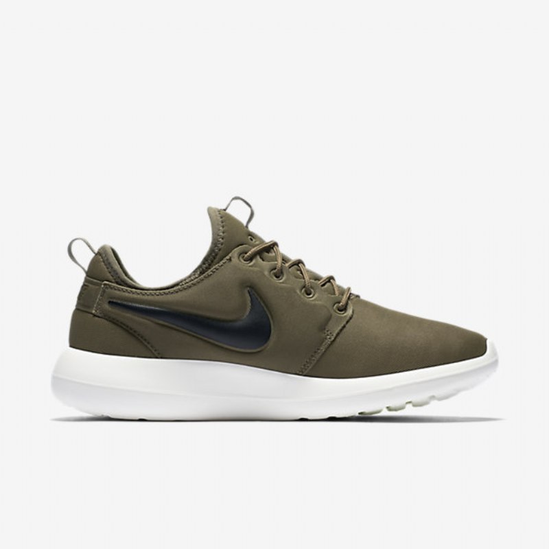 Nike Roshe Two Shoes Iguana Sailing Volt Black