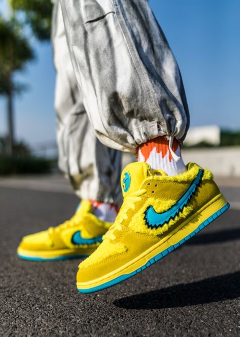 Nike Sb Dunk Low Grateful Dead Bears Yellow