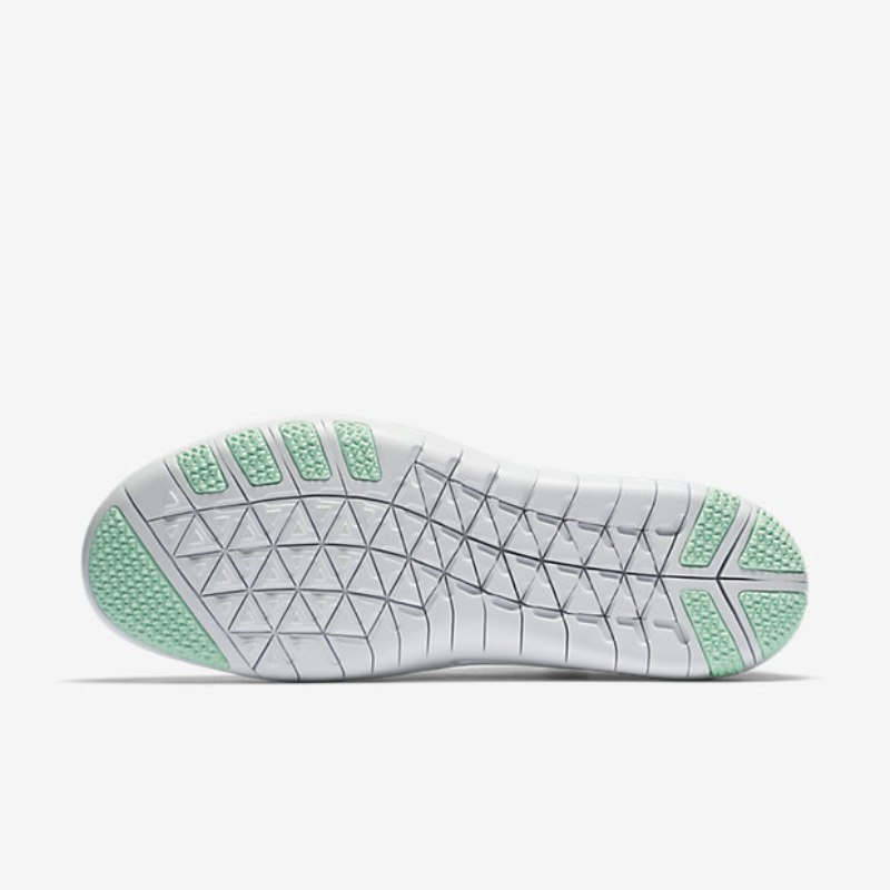 Treenikengät Nike Free Focus Flyknit 2 Naisten
