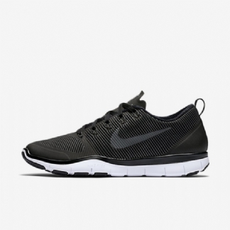Treenikengät Nike Free Miesten Train Versatility Black White