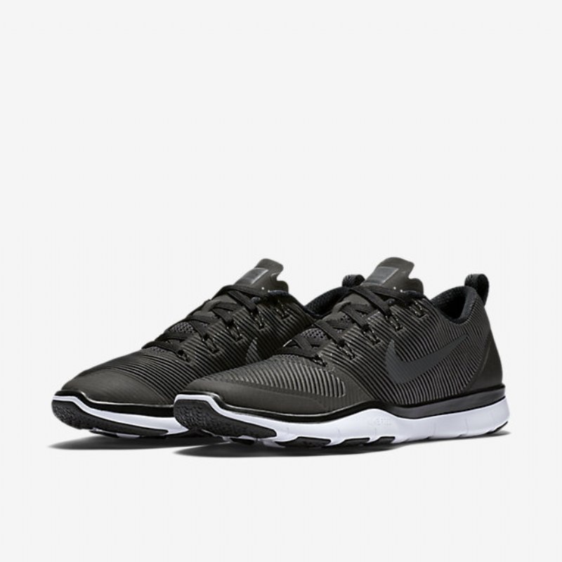 Treenikengät Nike Free Miesten Train Versatility Black White