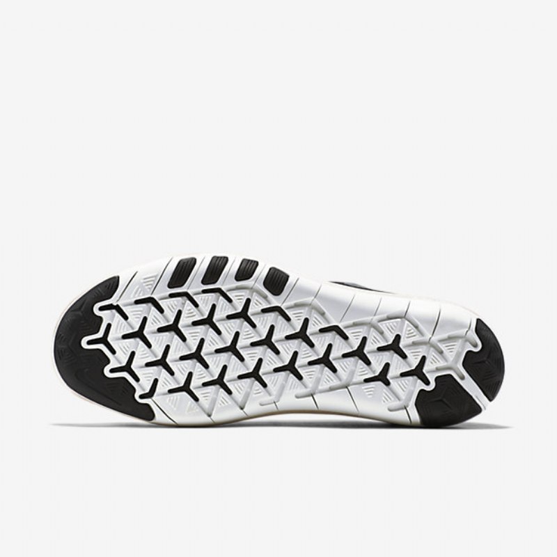 Treenikengät Nike Free Transform Flyknit Naiset Musta Pronssi Metallipunainen Summit Valkoinen Viileä Harmaa