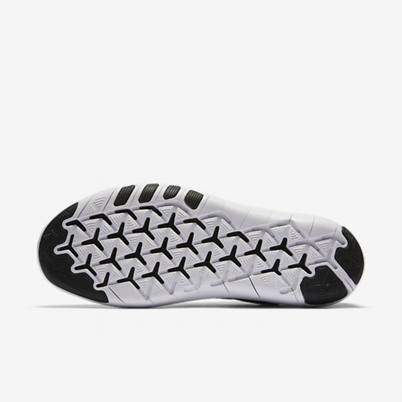Treenikengät Nike Free Transform Flyknit Naisten Black White